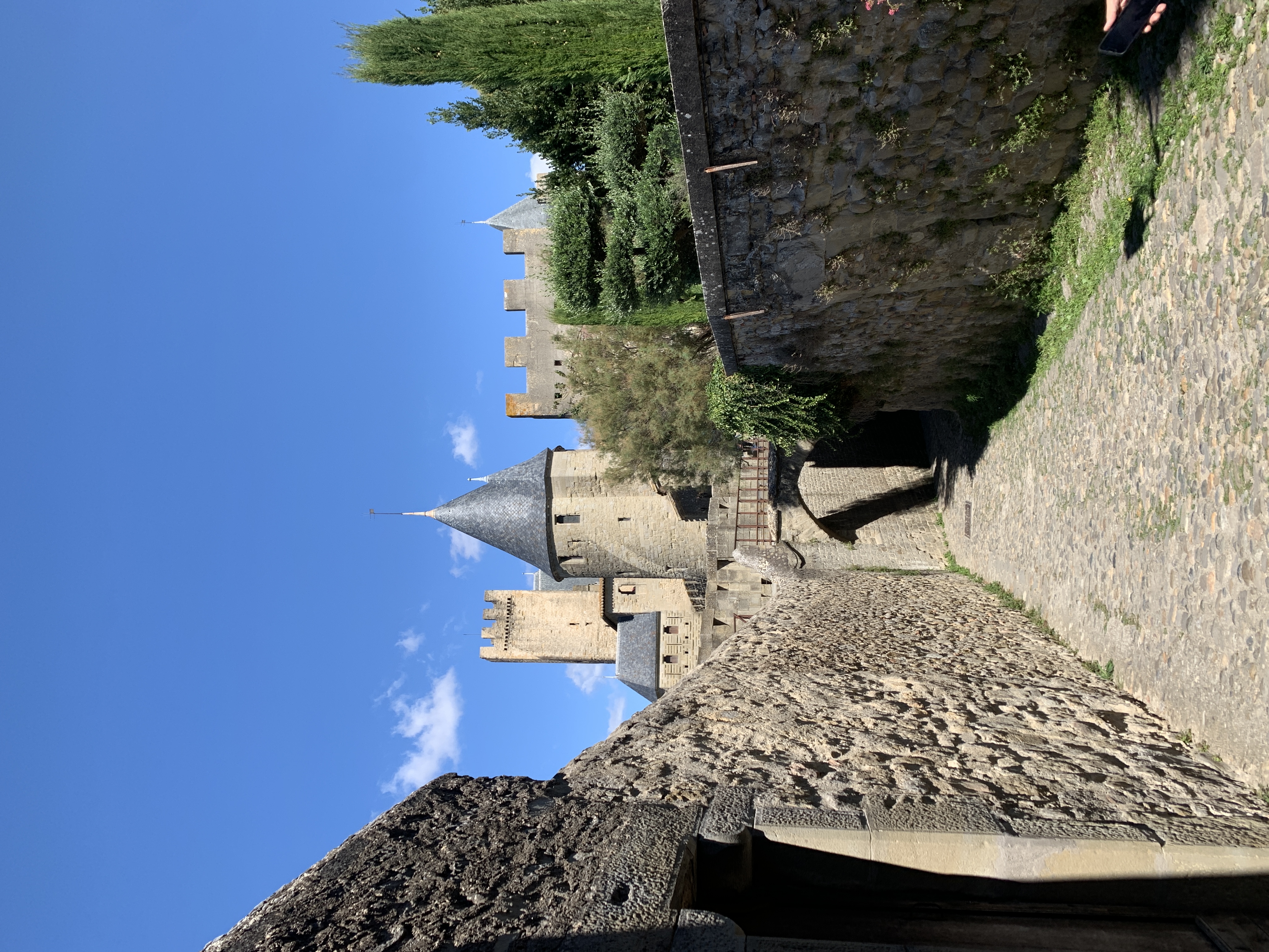 Carcassonne — стены и башни