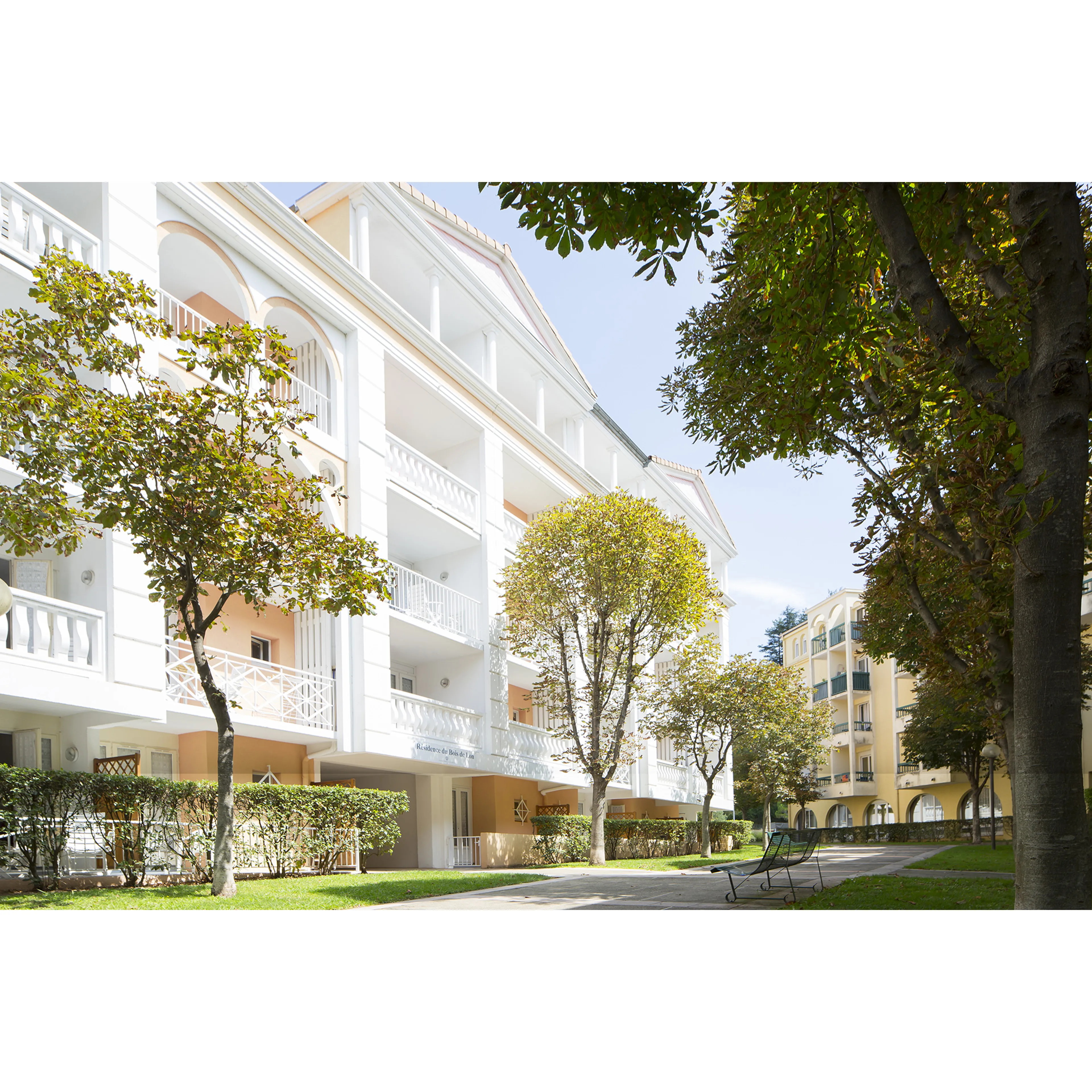 Вилладж Lamalou